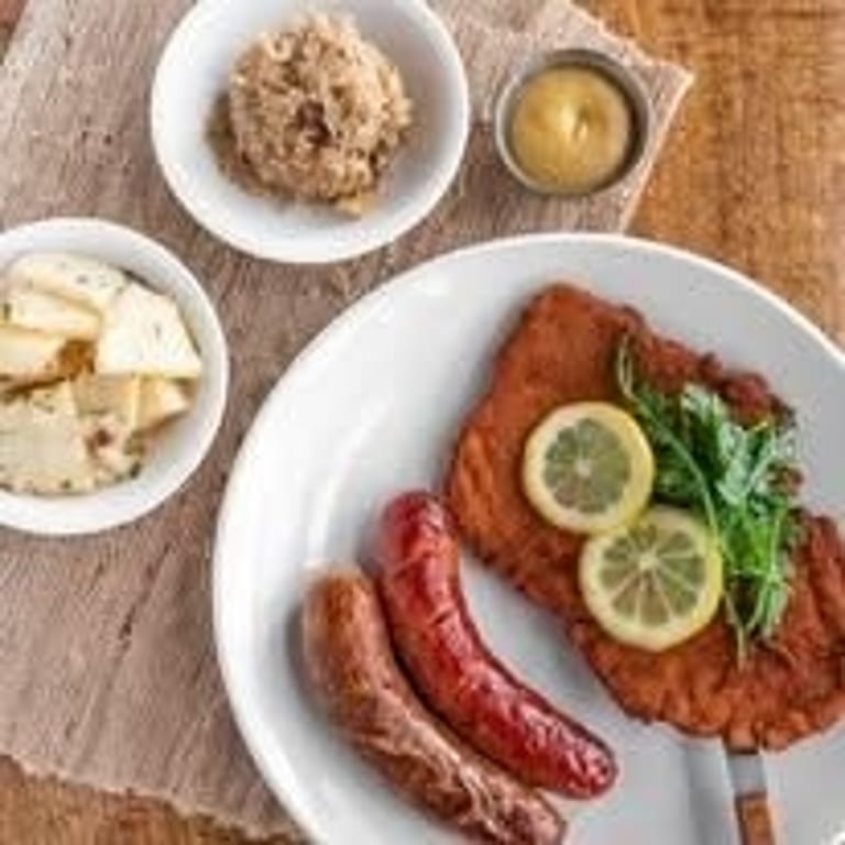 Schnitzel Delights: German Cuisine Favorites